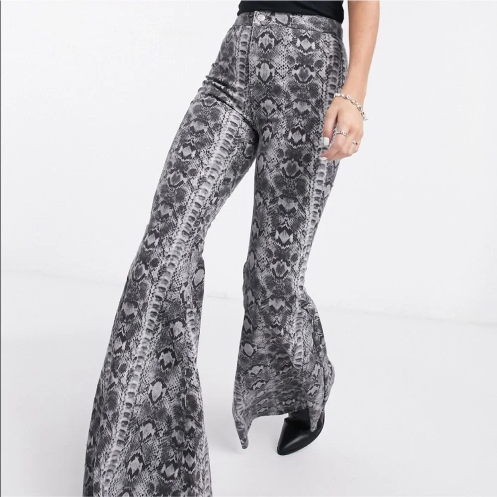 NWT Free People just float on snake print flare - Picture 1 of 8